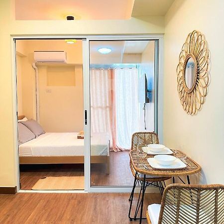 1Br Prisma Residences Dmci Stylish Condo Pasig City Exterior photo