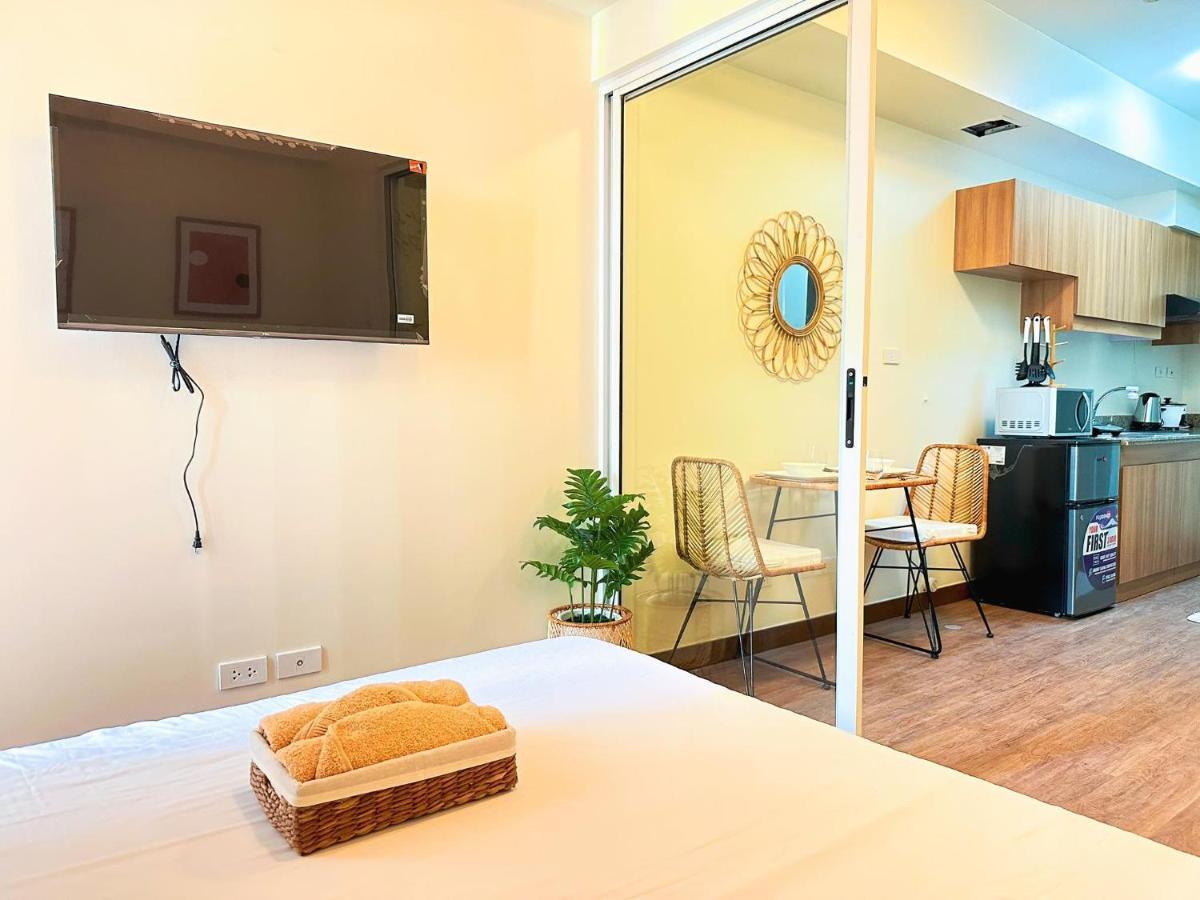 1Br Prisma Residences Dmci Stylish Condo Pasig City Exterior photo